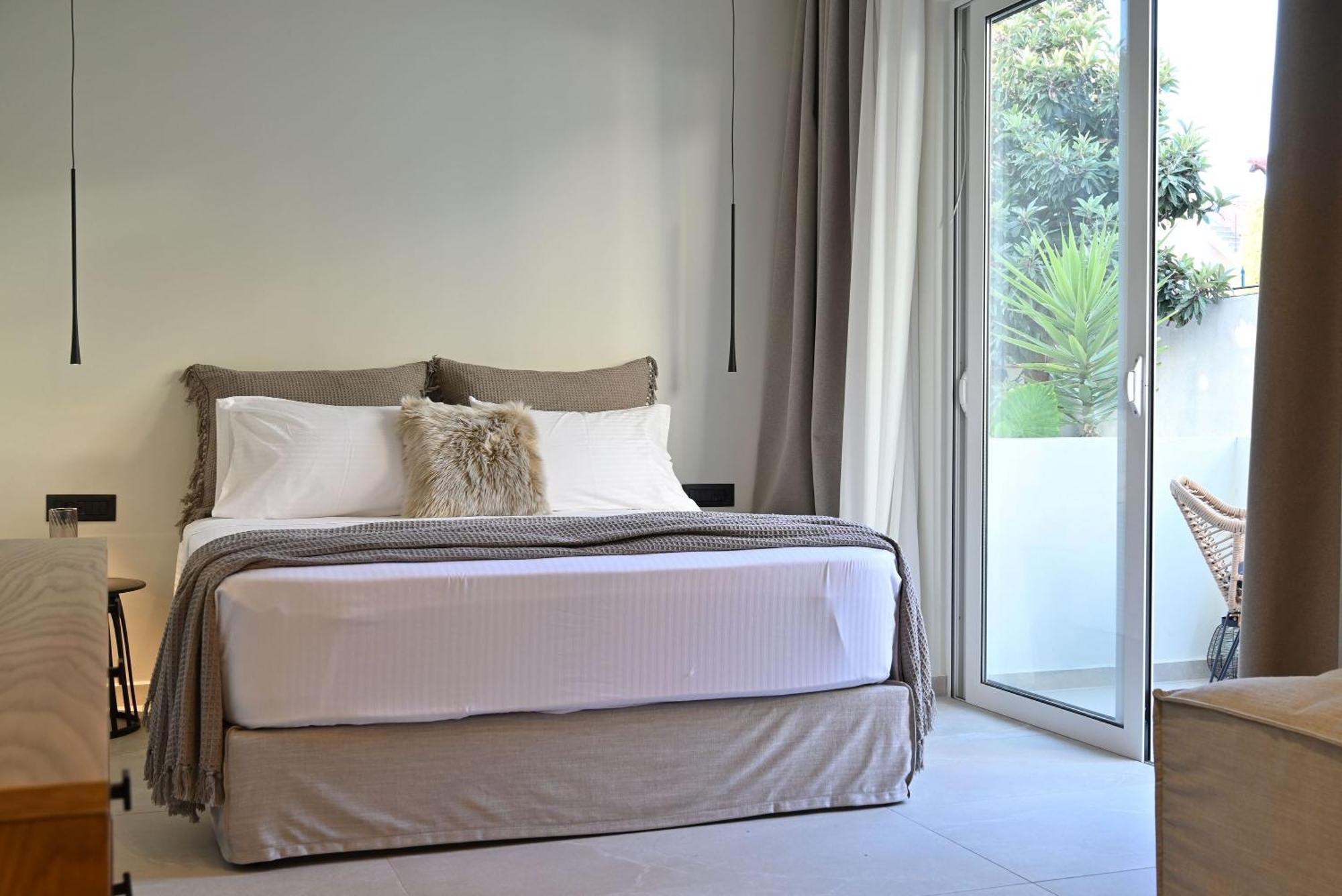 Rhotheon Suites In Ialysós Eksteriør bilde