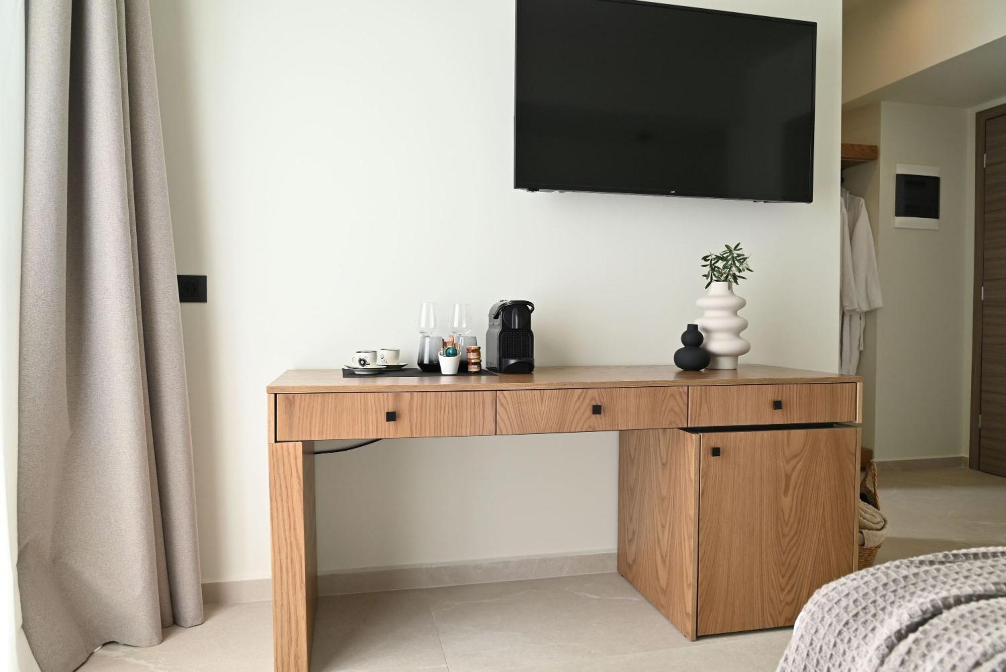 Rhotheon Suites In Ialysós Eksteriør bilde