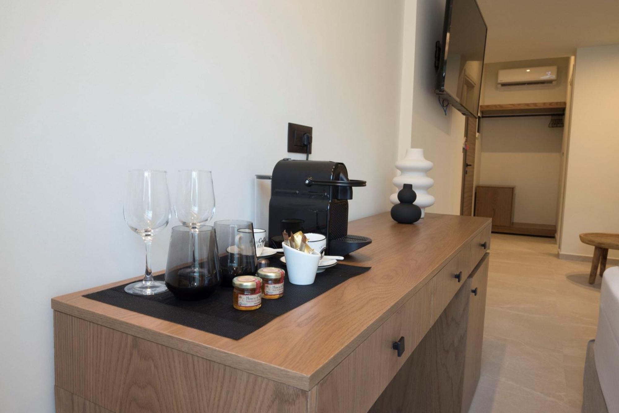 Rhotheon Suites In Ialysós Eksteriør bilde